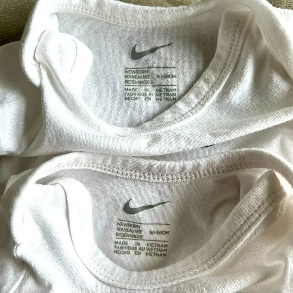 Nike Mini Me Bodysuit Set, White Onesie Black Swoosh Short Sleeve Size Newborn